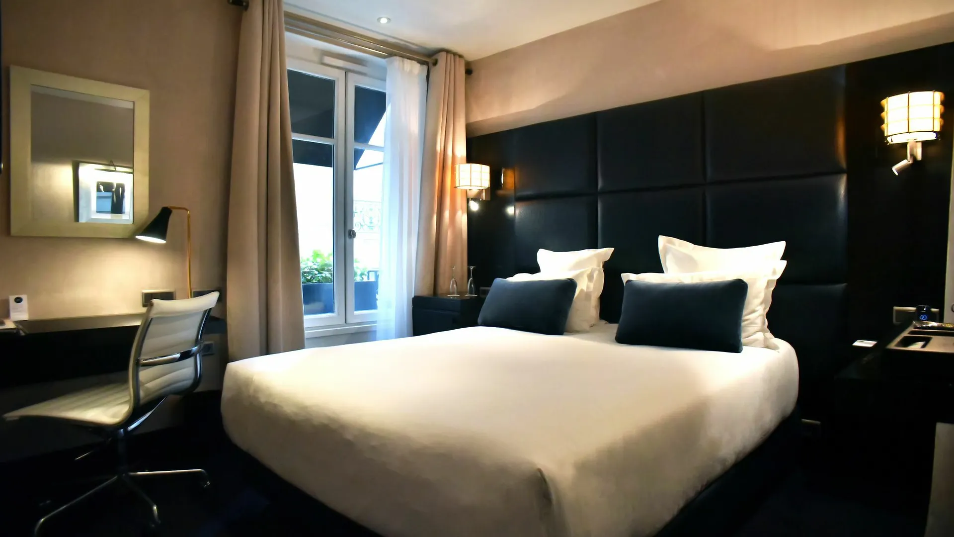 Chalgrin Boutique 4* Paris